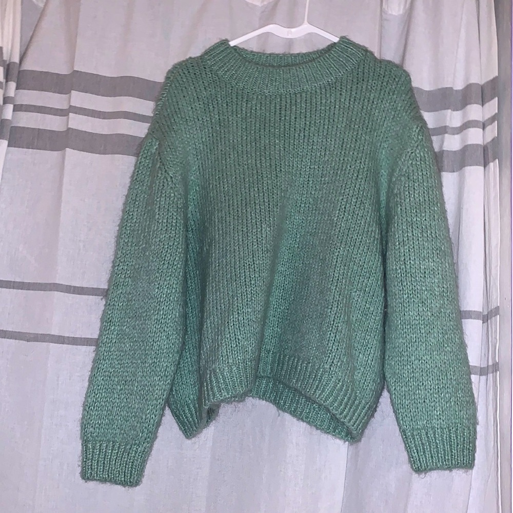 Sage Green Zara sweater, size Large super cute!!!